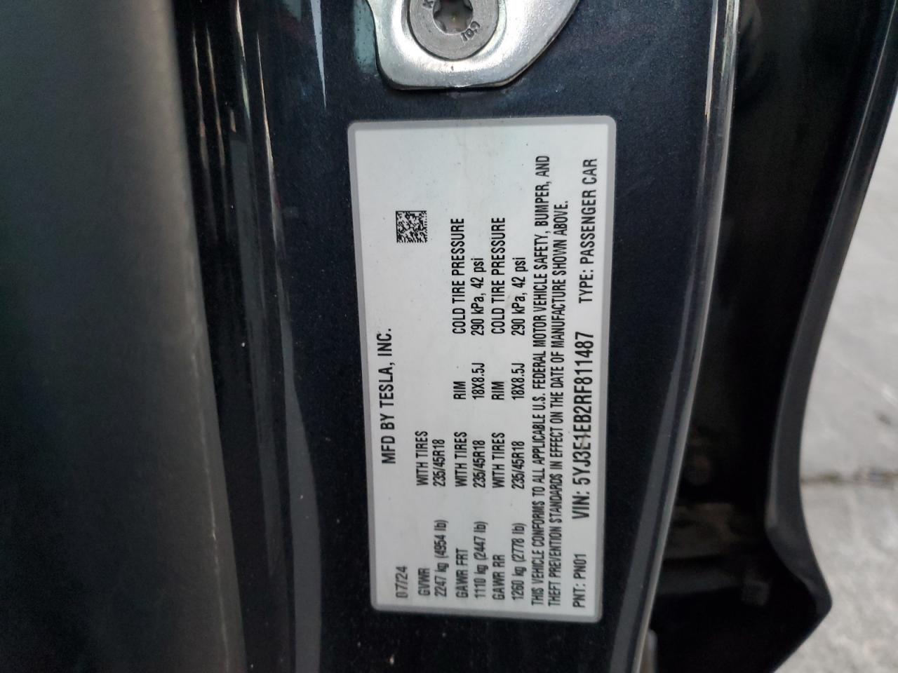 2024 Tesla Model 3 VIN: 5YJ3E1EB2RF811487 Lot: 92722135