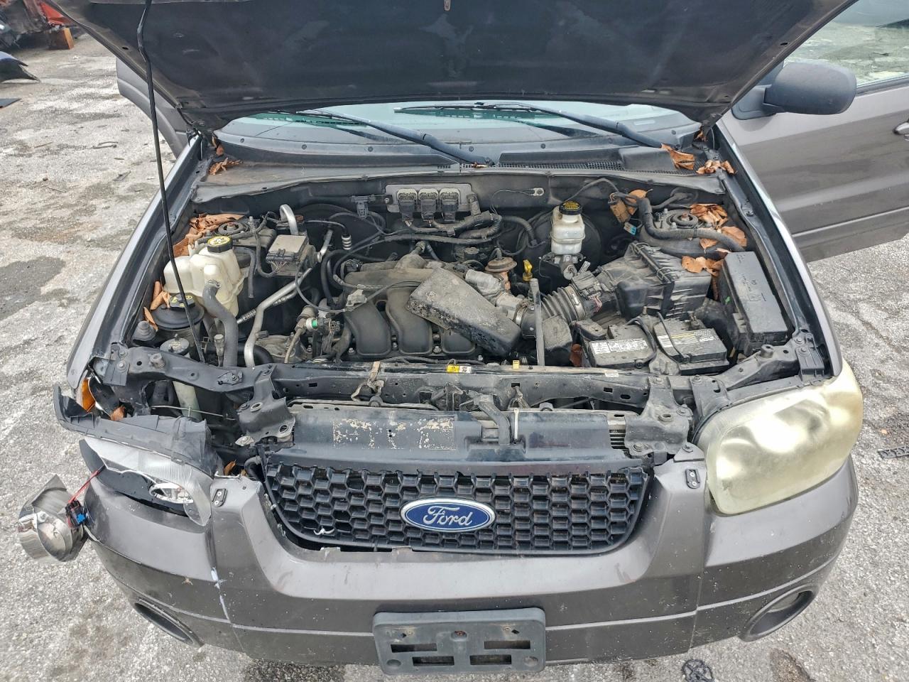 2006 Ford Escape Limited VIN: 1FMYU94176KB18120 Lot: 94321055