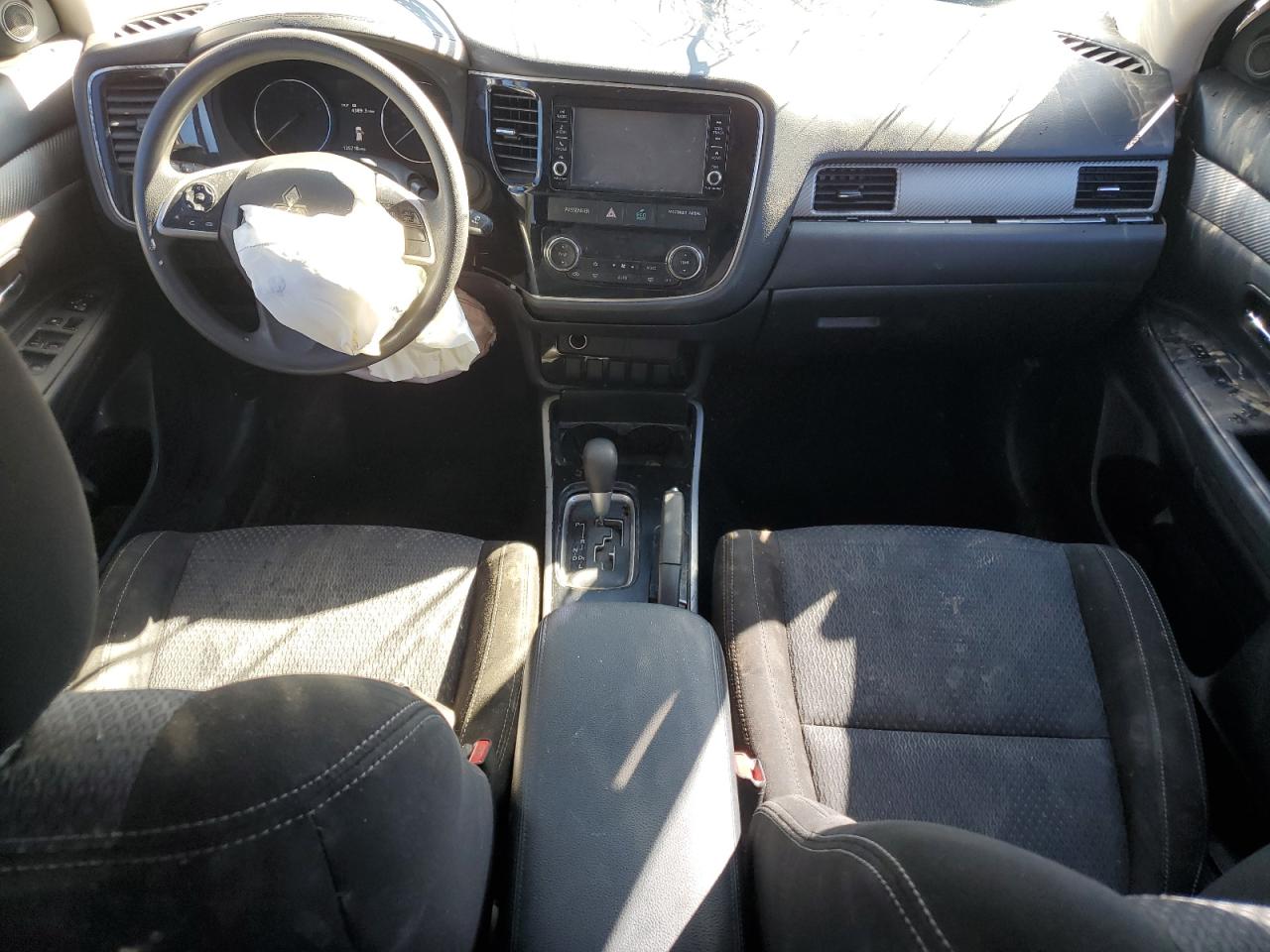 2018 Mitsubishi Outlander Es VIN: JA4AD2A30JZ011844 Lot: 90761385