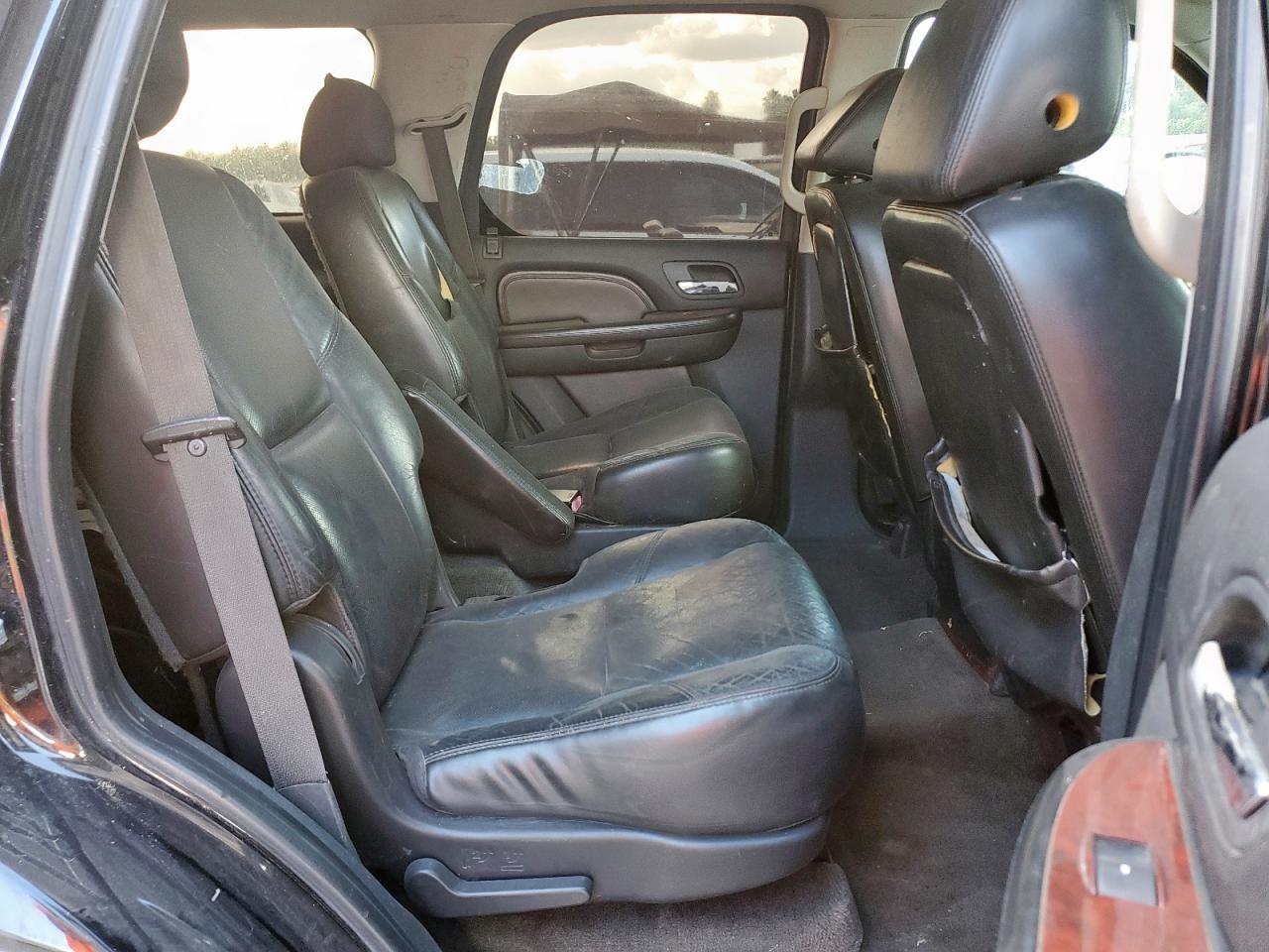 2007 Cadillac Escalade Luxury VIN: 1GYFK63857R133698 Lot: 93257715