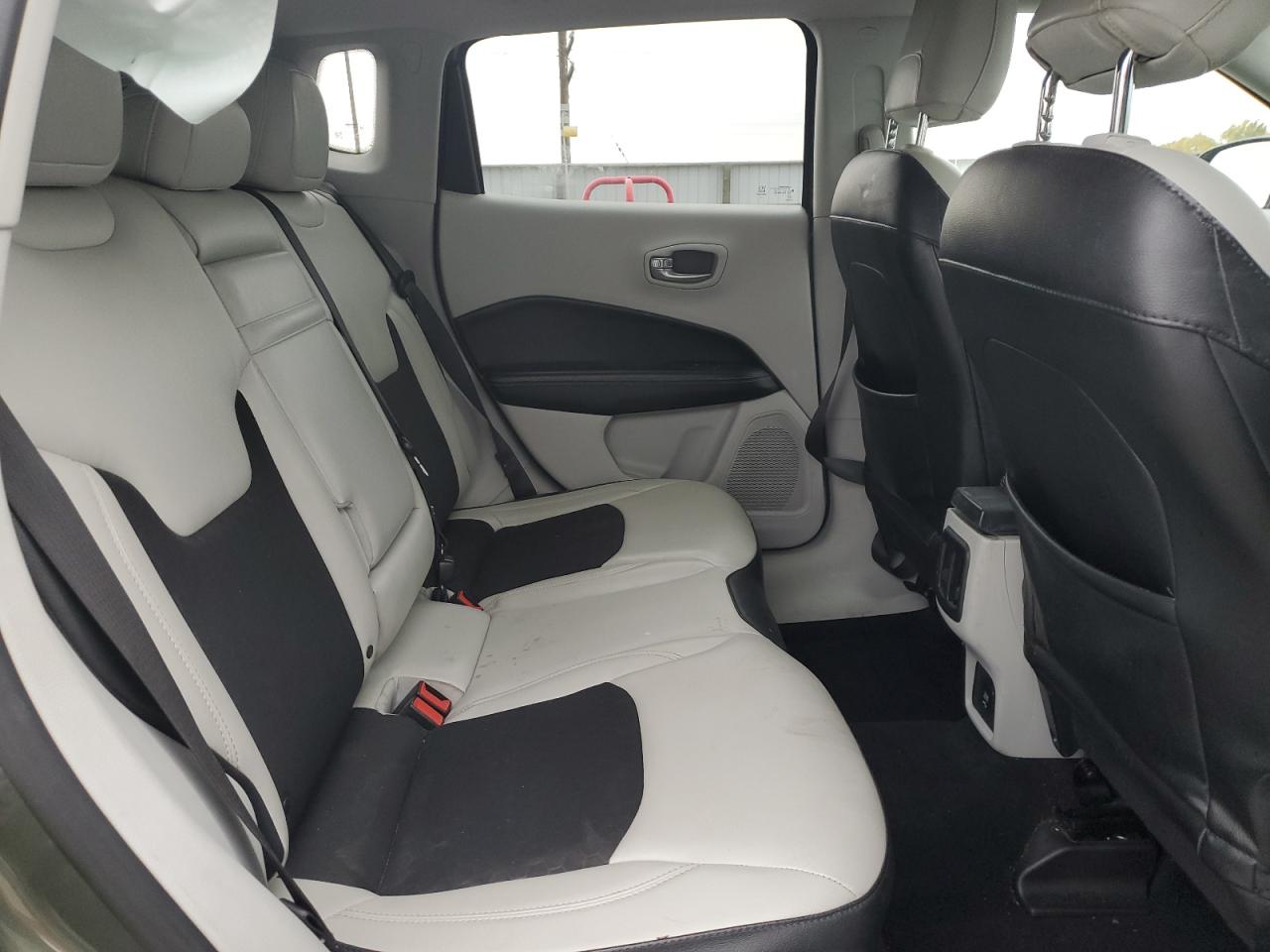 2018 Jeep Compass Latitude VIN: 3C4NJDBB2JT483259 Lot: 91227455