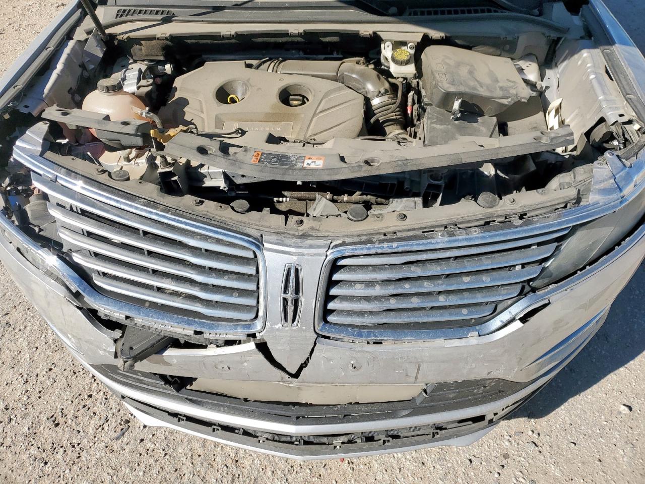 2018 Lincoln Mkc Premiere VIN: 5LMCJ1C9XJUL22352 Lot: 92008285