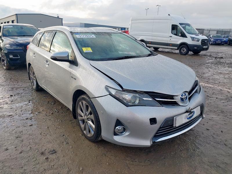 2015 TOYOTA AURIS 1.8 VVTI HYBRID EXCEL 5DR CVT AUTO [NAV]