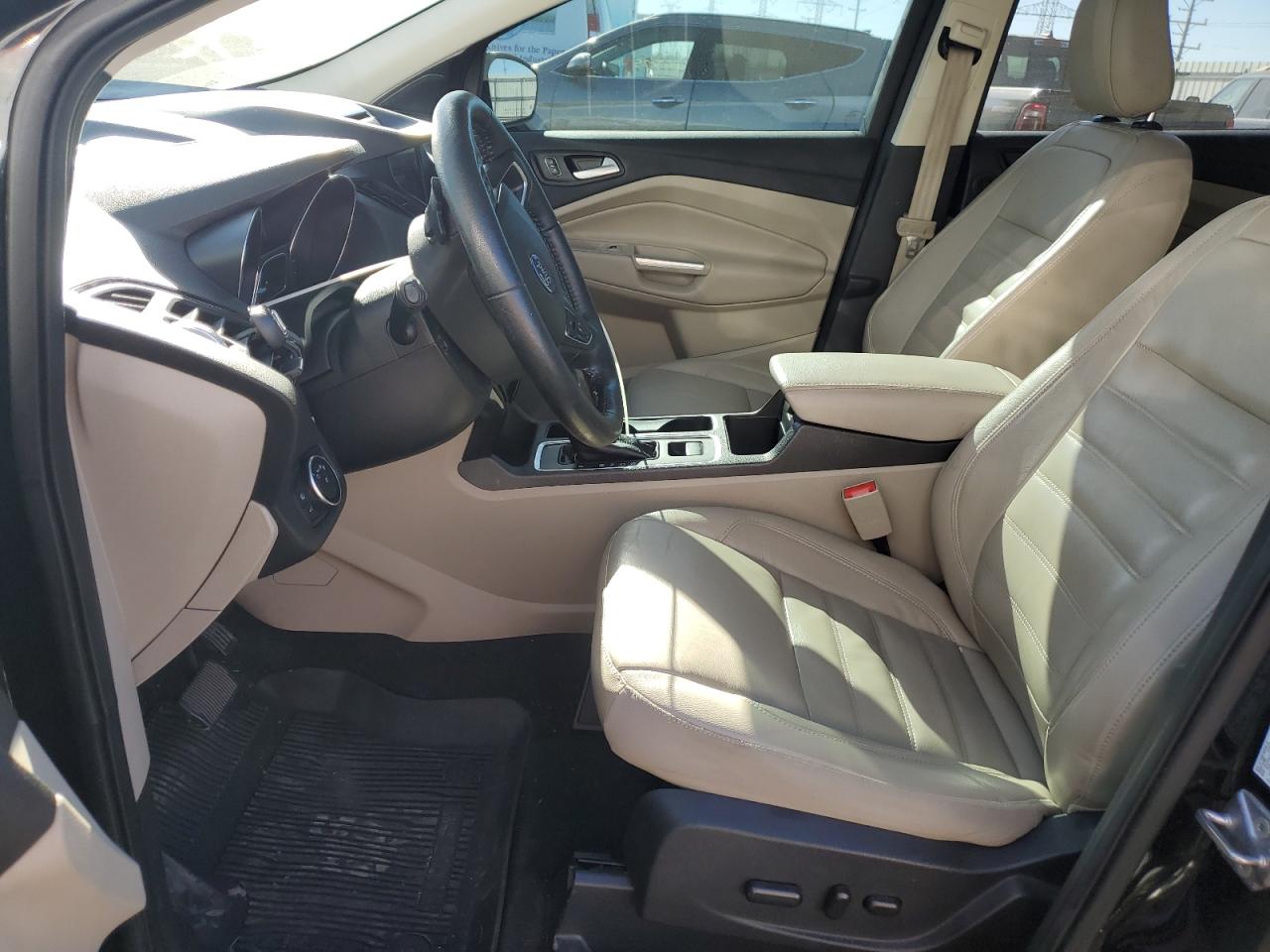 2018 Ford Escape Titanium VIN: 1FMCU9J92JUC85518 Lot: 90798325