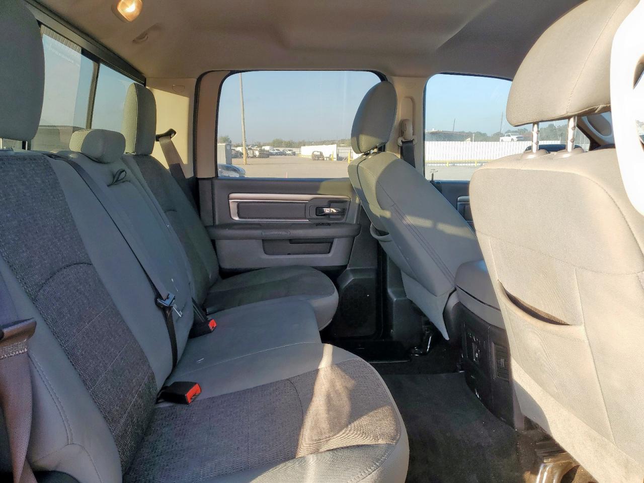 2017 Ram 1500 Slt VIN: 1C6RR7LG0HS610857 Lot: 92871175