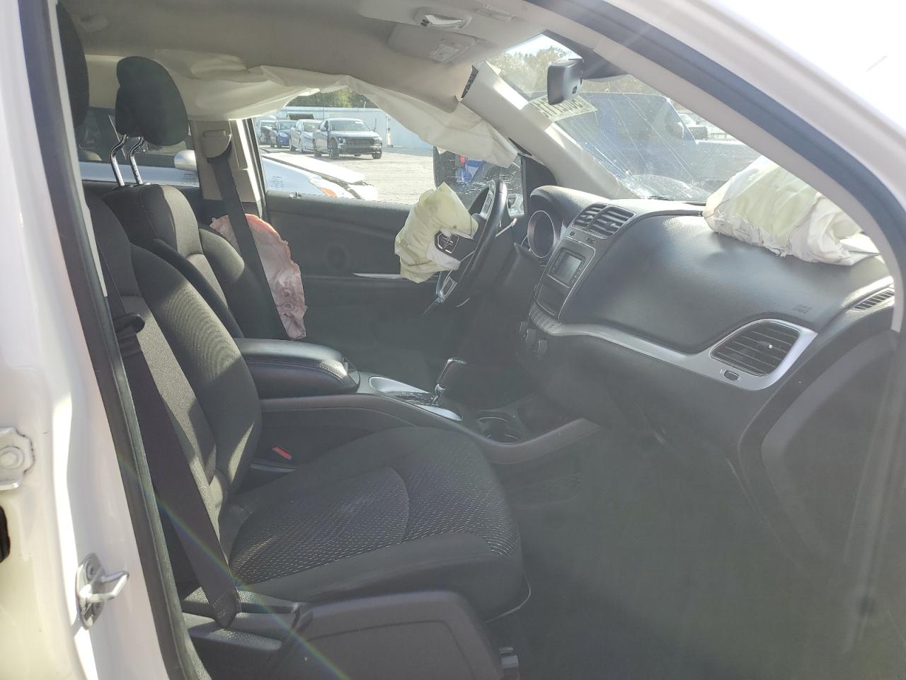 2019 Dodge Journey Se VIN: 3C4PDCBGXKT837522 Lot: 90827115