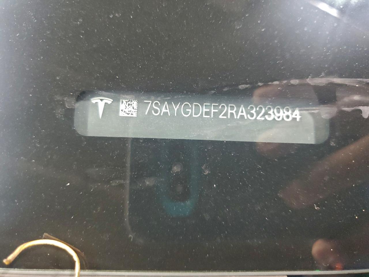 2024 Tesla Model Y VIN: 7SAYGDEF2RA323984 Lot: 93540135