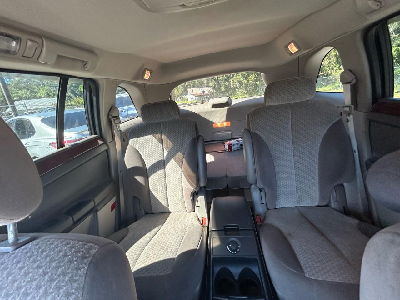 2004 Chrysler Pacifica VIN: 2C8GM68434R345305 Lot: 91316135