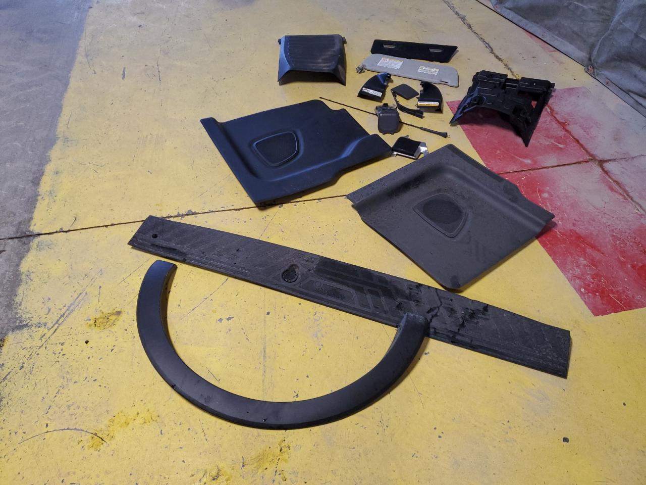 2025 Ford Transit Delivery Van VIN: 1FTBR1Y86SKA71533 Lot: 93049545