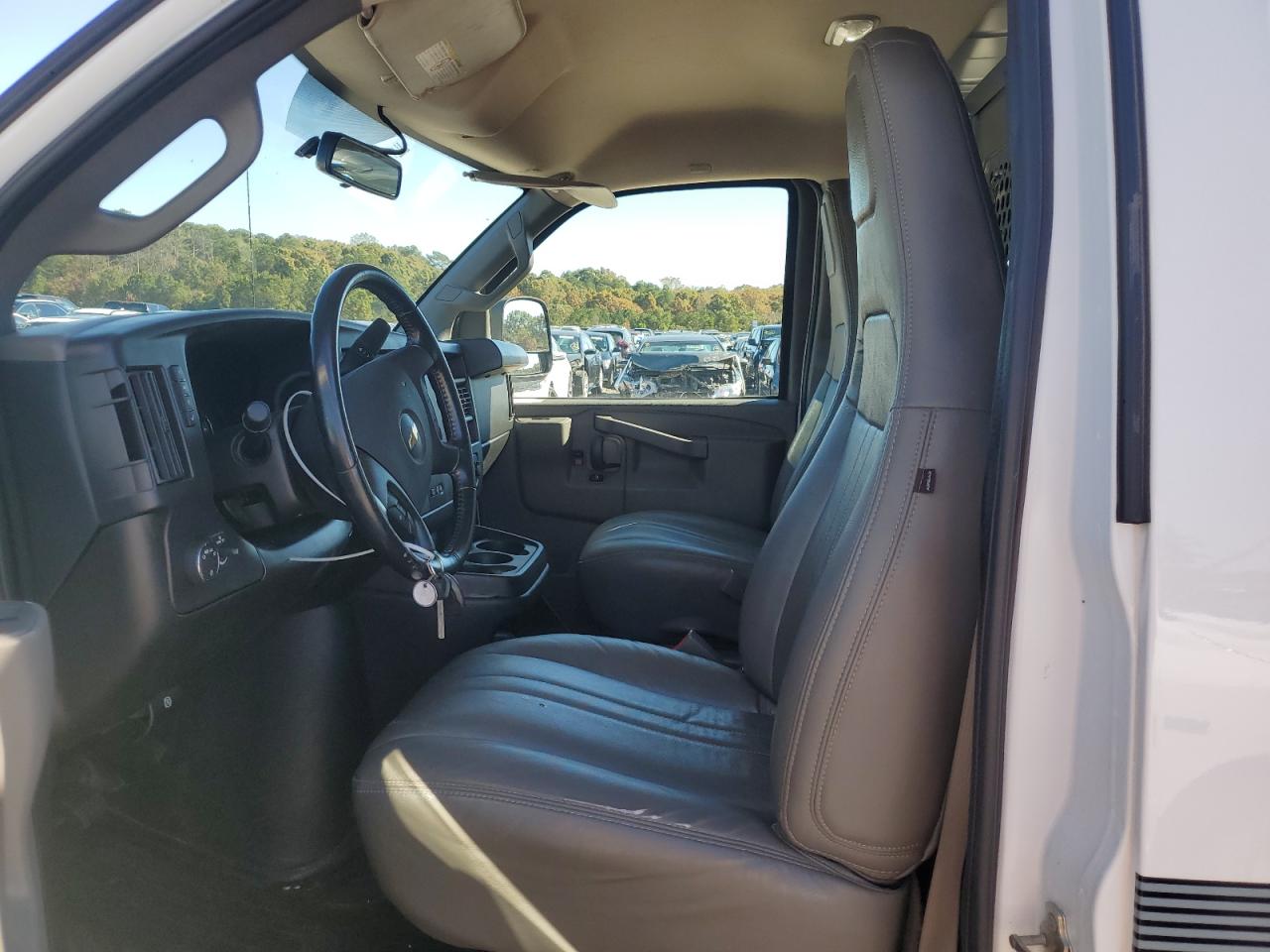 2022 Chevrolet Express 2500 Delivery Van VIN: 1GCWGAFP4N1281916 Lot: 90949035