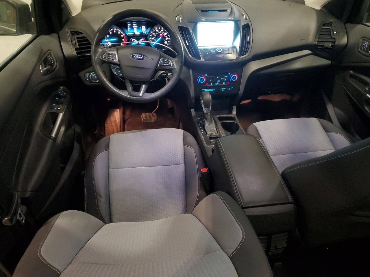 2018 Ford Escape Se VIN: 1FMCU9GD9JUC32942 Lot: 92079345