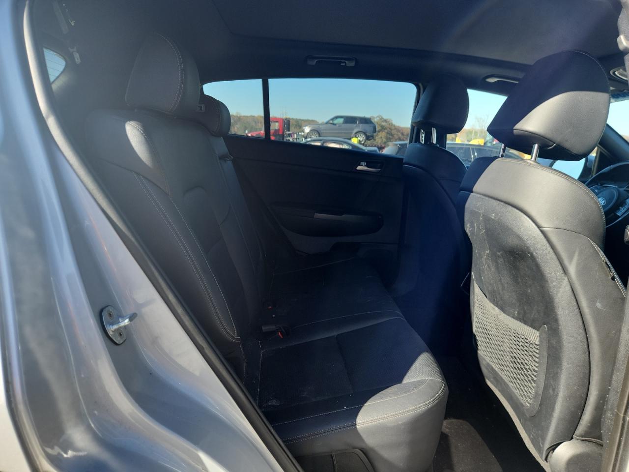 2020 Kia Sportage S VIN: KNDP63AC6L7657498 Lot: 92603565