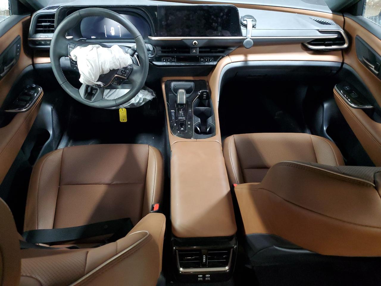 2025 Toyota Crown Signia Xle VIN: JTDACAAJ3S3007535 Lot: 92850935