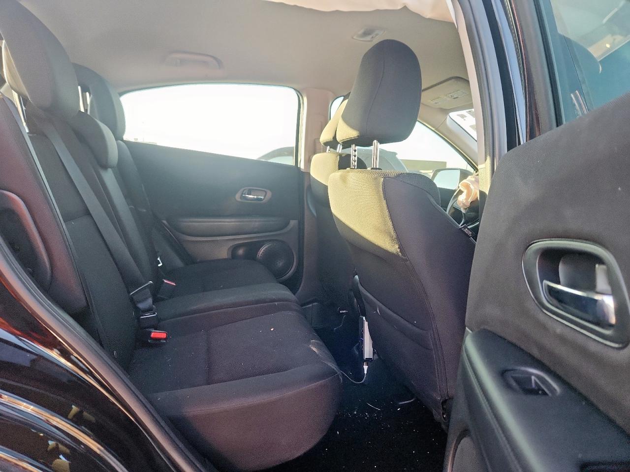 2017 Honda Hr-V Lx VIN: 3CZRU5H33HG702483 Lot: 91323565