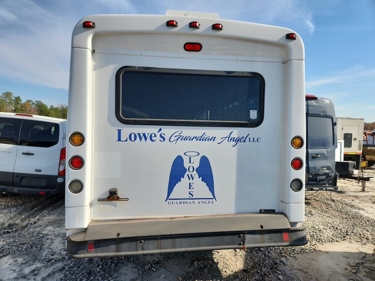 2013 Ford Econoline E350 Super Duty Cutaway Van VIN: 1FDEE3FL8DDB22853 Lot: 93028555