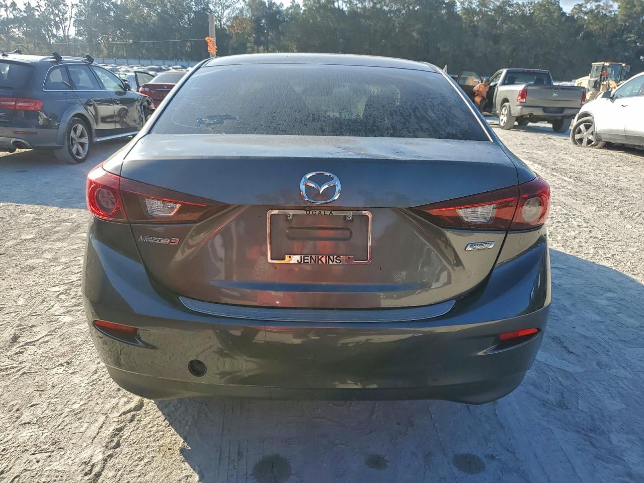 2018 Mazda 3 Sport VIN: 3MZBN1U7XJM272588 Lot: 94608665