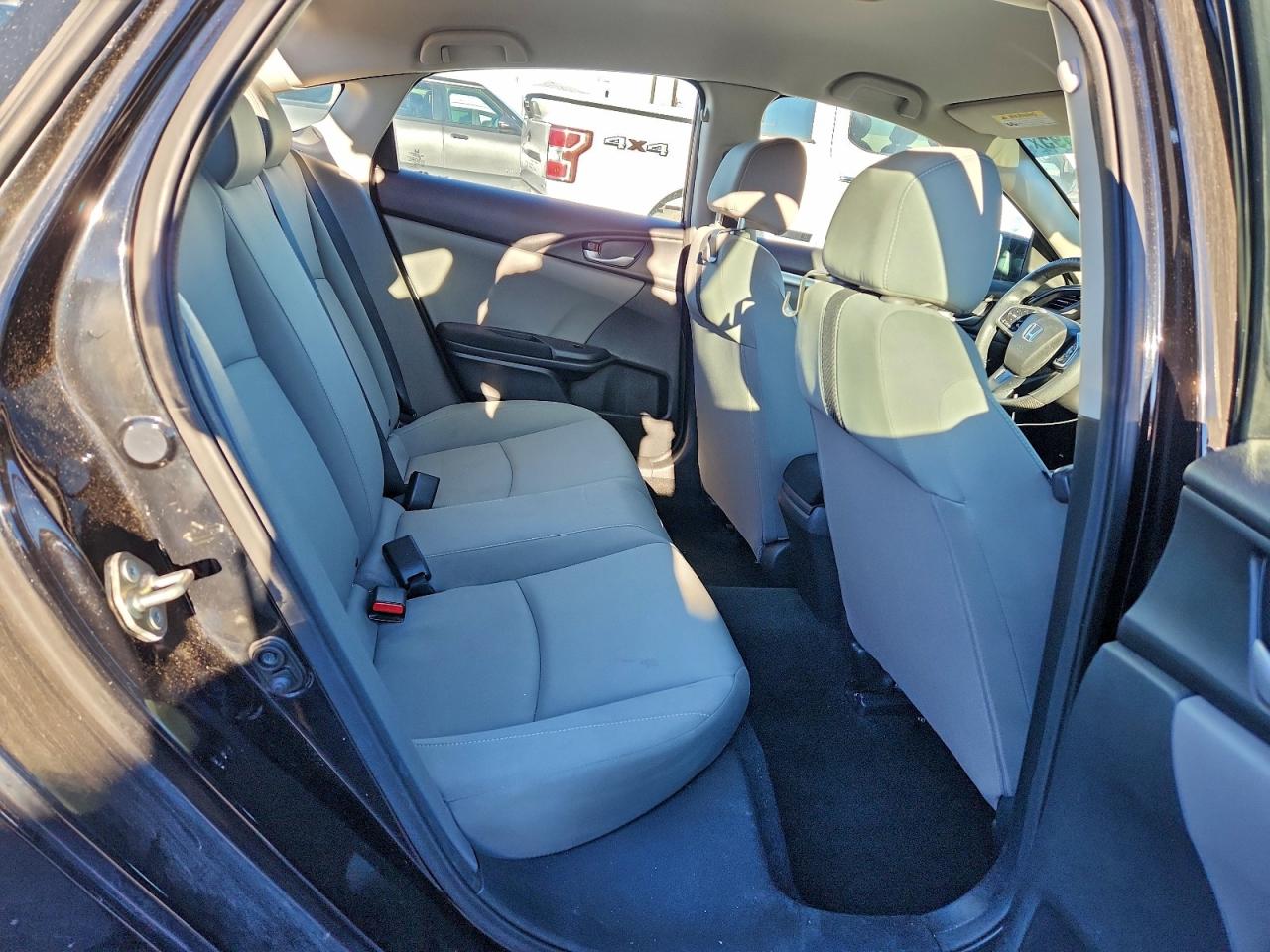 2019 Honda Civic Lx VIN: 2HGFC2F61KH591786 Lot: 94135395