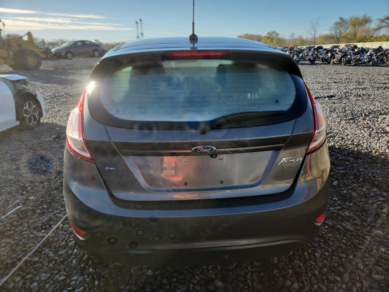 2018 Ford Fiesta Se VIN: 3FADP4EJ0JM143797 Lot: 90511765