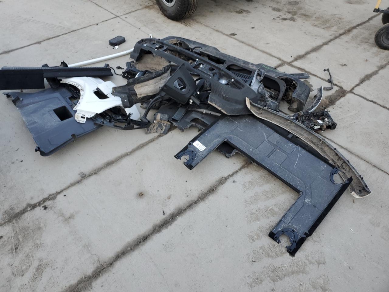 2022 Ford Bronco Base VIN: 1FMDE5DHXNLB48674 Lot: 93339155