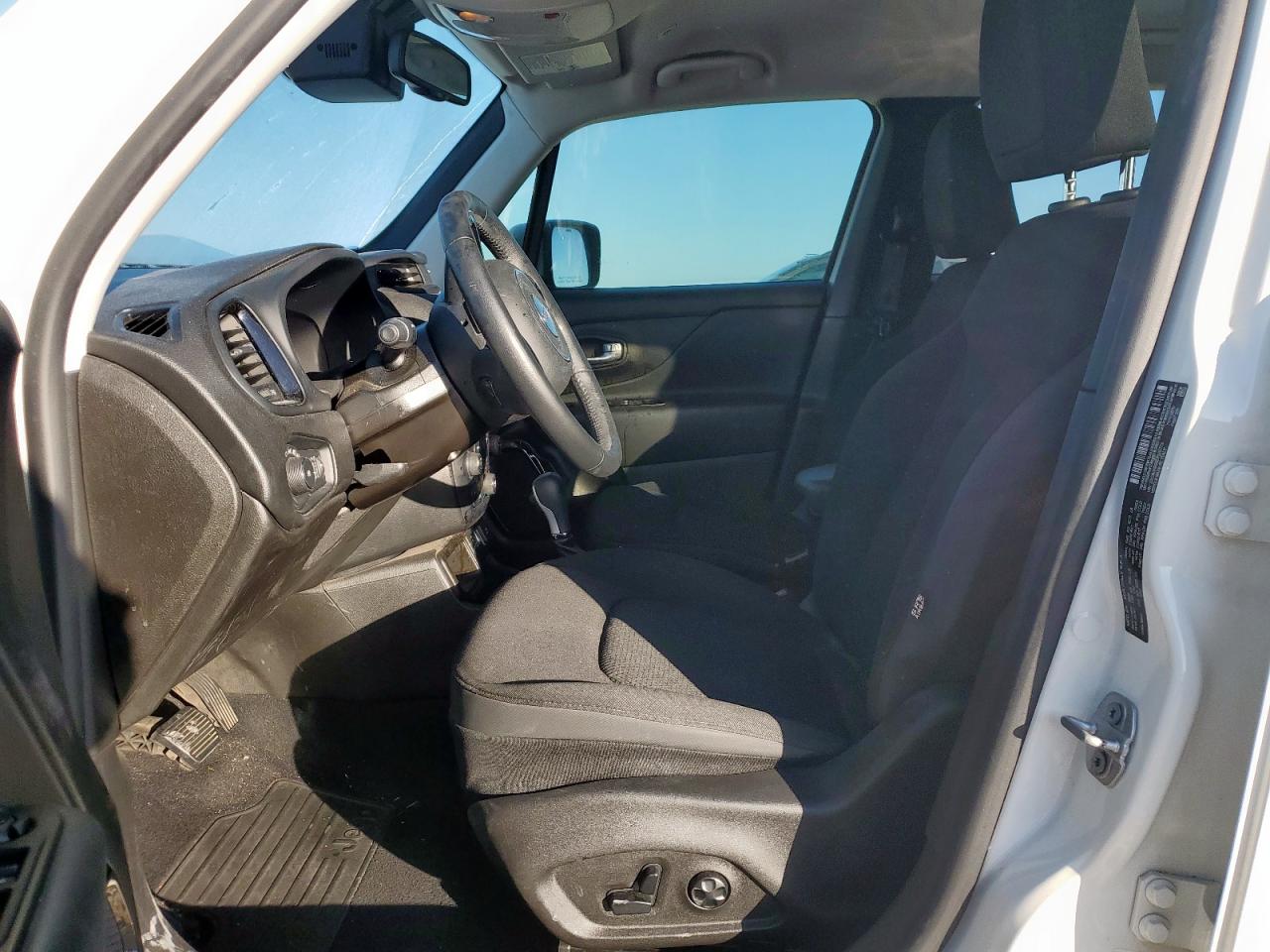 2020 Jeep Renegade Latitude VIN: ZACNJABB0LPL65779 Lot: 92101505