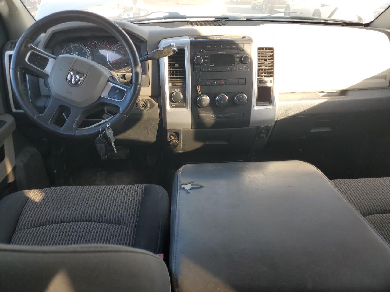 2011 Dodge Ram 1500 VIN: 1D7RV1GP4BS520698 Lot: 92808265