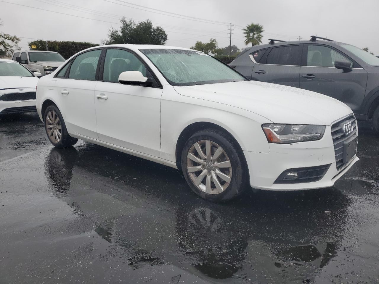 2013 Audi A4 Premium VIN: WAUBFAFL6DN044542 Lot: 91672575