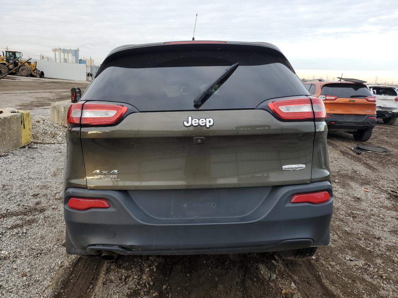 2016 Jeep Cherokee Latitude VIN: 1C4PJMCB5GW163511 Lot: 92864695