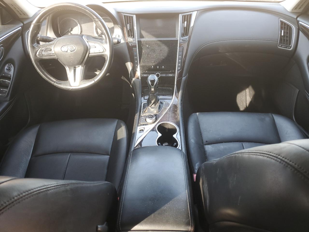 2018 Infiniti Q50 Luxe VIN: JN1EV7AR1JM437158 Lot: 93134555