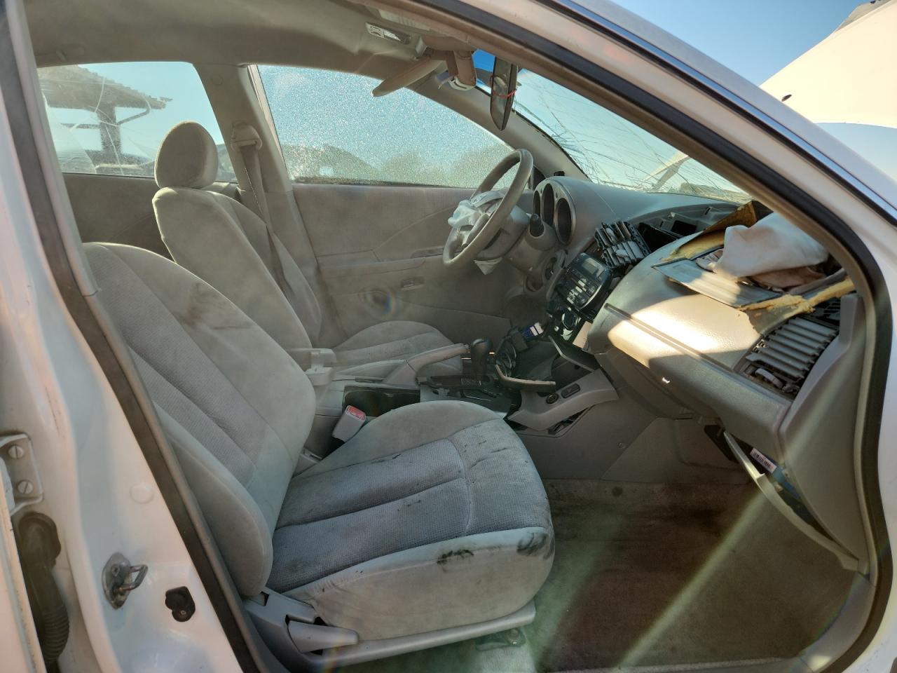 2004 Nissan Altima Base VIN: 1N4AL11D84C100425 Lot: 91271875