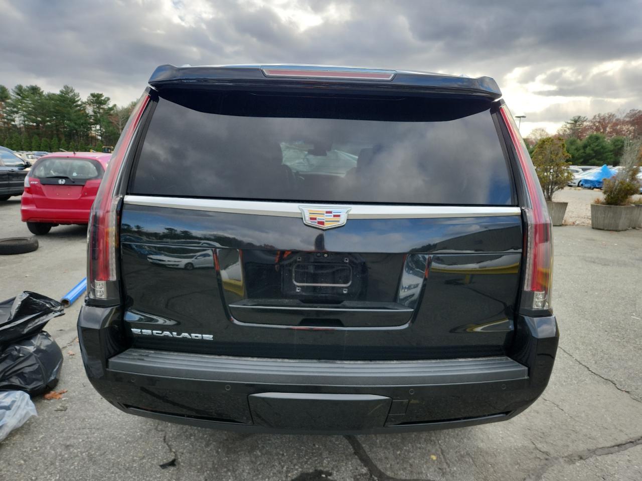 2018 Cadillac Escalade Luxury VIN: 1GYS4BKJ0JR332929 Lot: 91898305