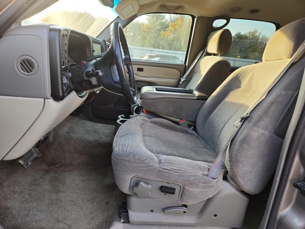 2002 Chevrolet Suburban K1500 VIN: 1GNFK16Z82J206428 Lot: 91600135