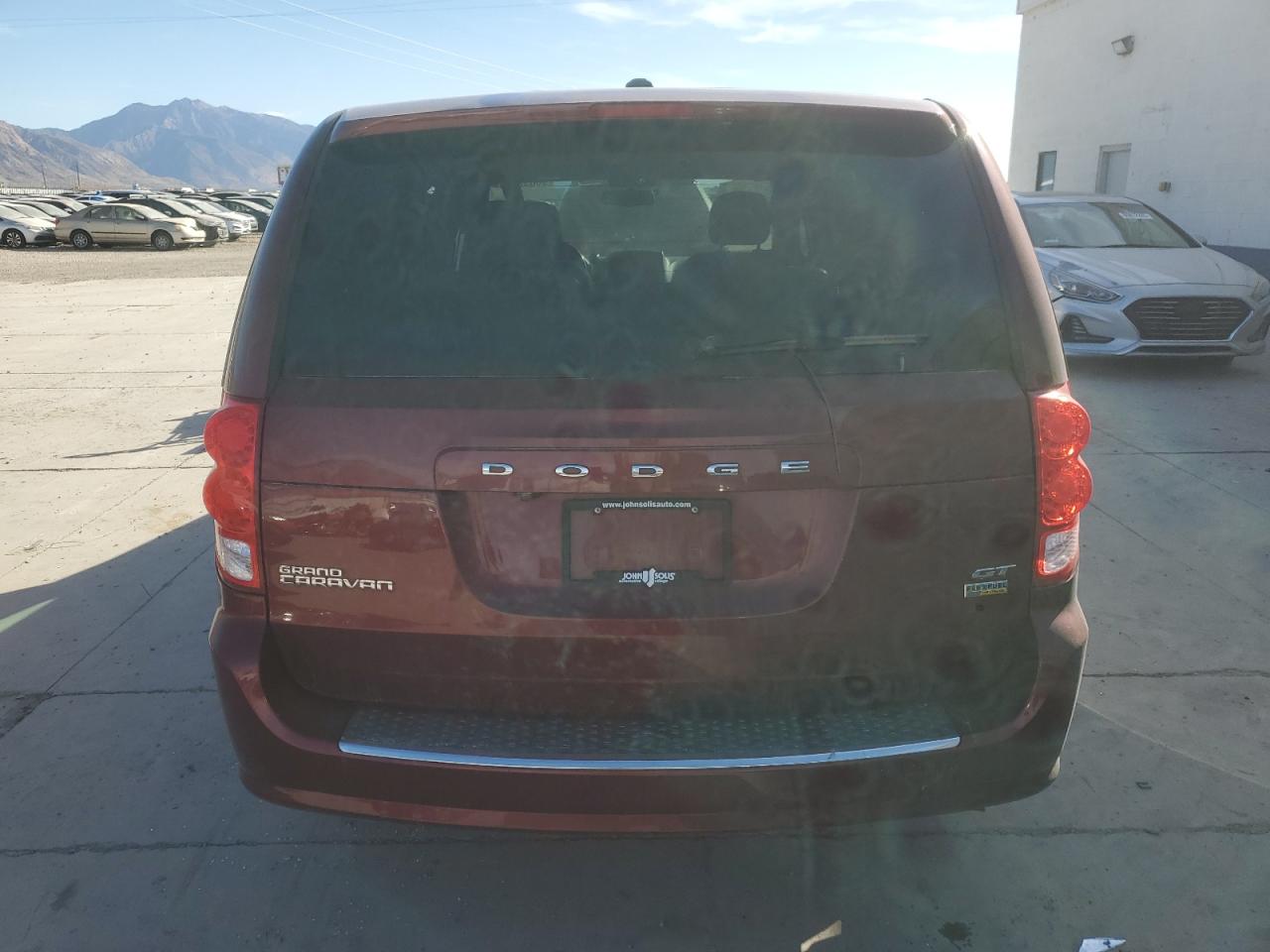 2018 Dodge Grand Caravan Gt VIN: 2C4RDGEG3JR196100 Lot: 90632755