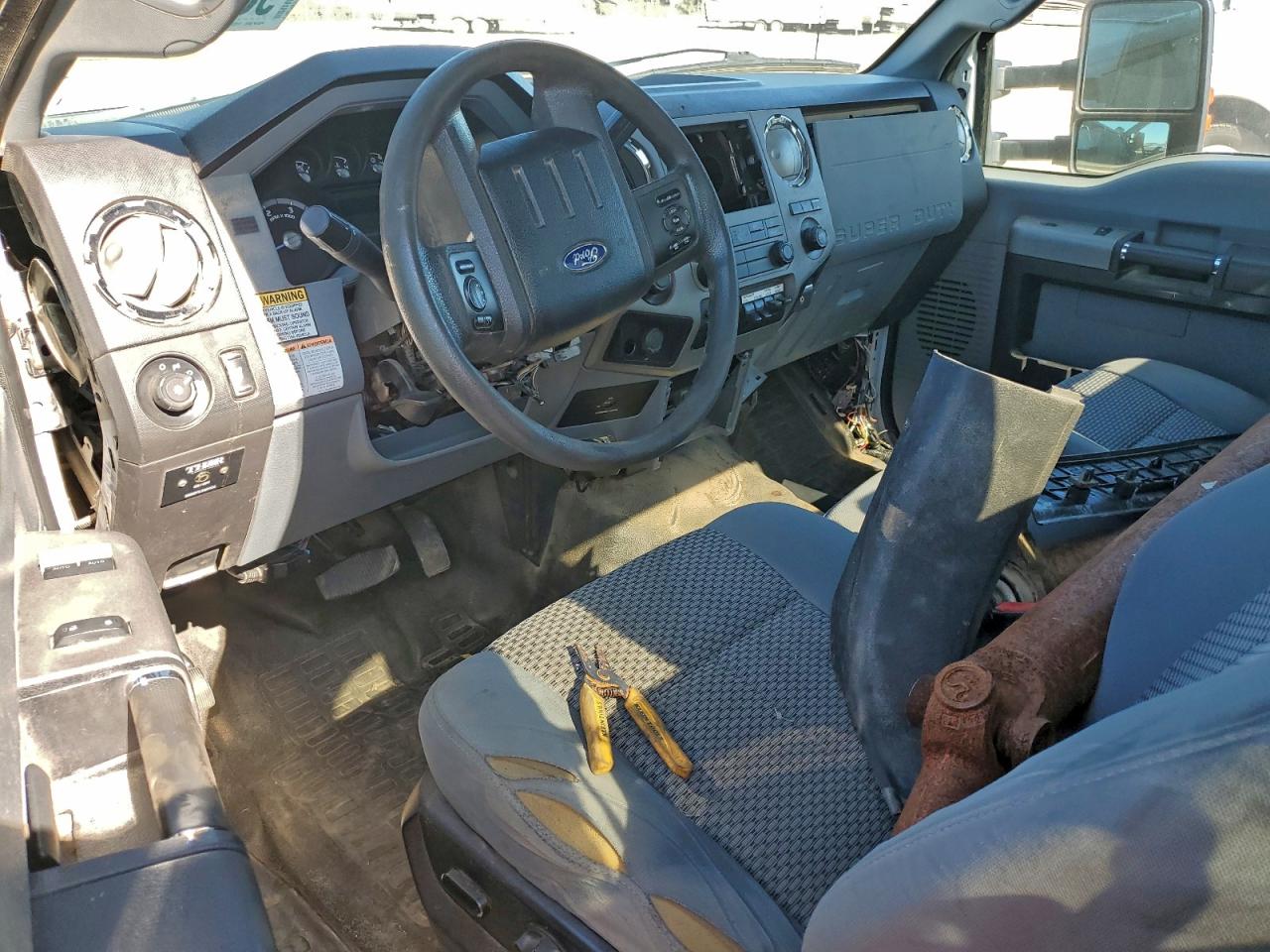 2016 Ford F550 Super Duty VIN: 1FDUF5HT6GED00128 Lot: 93974065