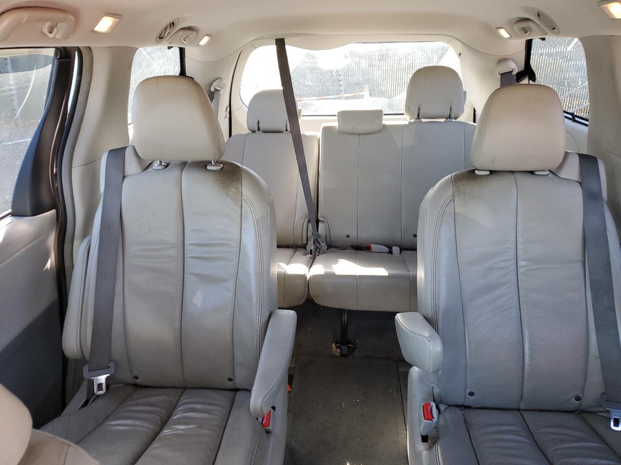 2014 Toyota Sienna Xle VIN: 5TDDK3DC0ES090434 Lot: 92375895