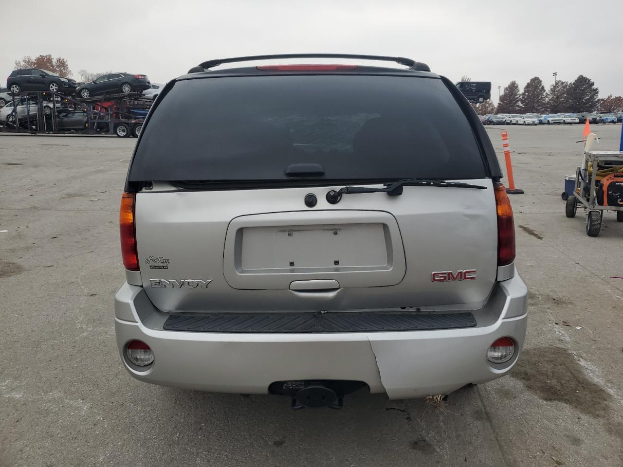 2005 GMC Envoy VIN: 1GKDT13S852269956 Lot: 93485615