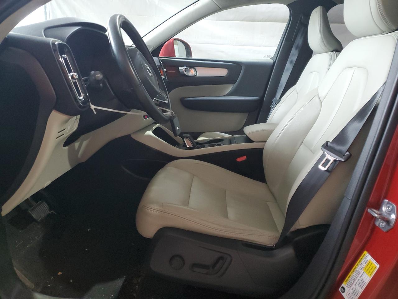 2019 Volvo Xc40 T5 Momentum VIN: YV4162XZ1K2010009 Lot: 92024355