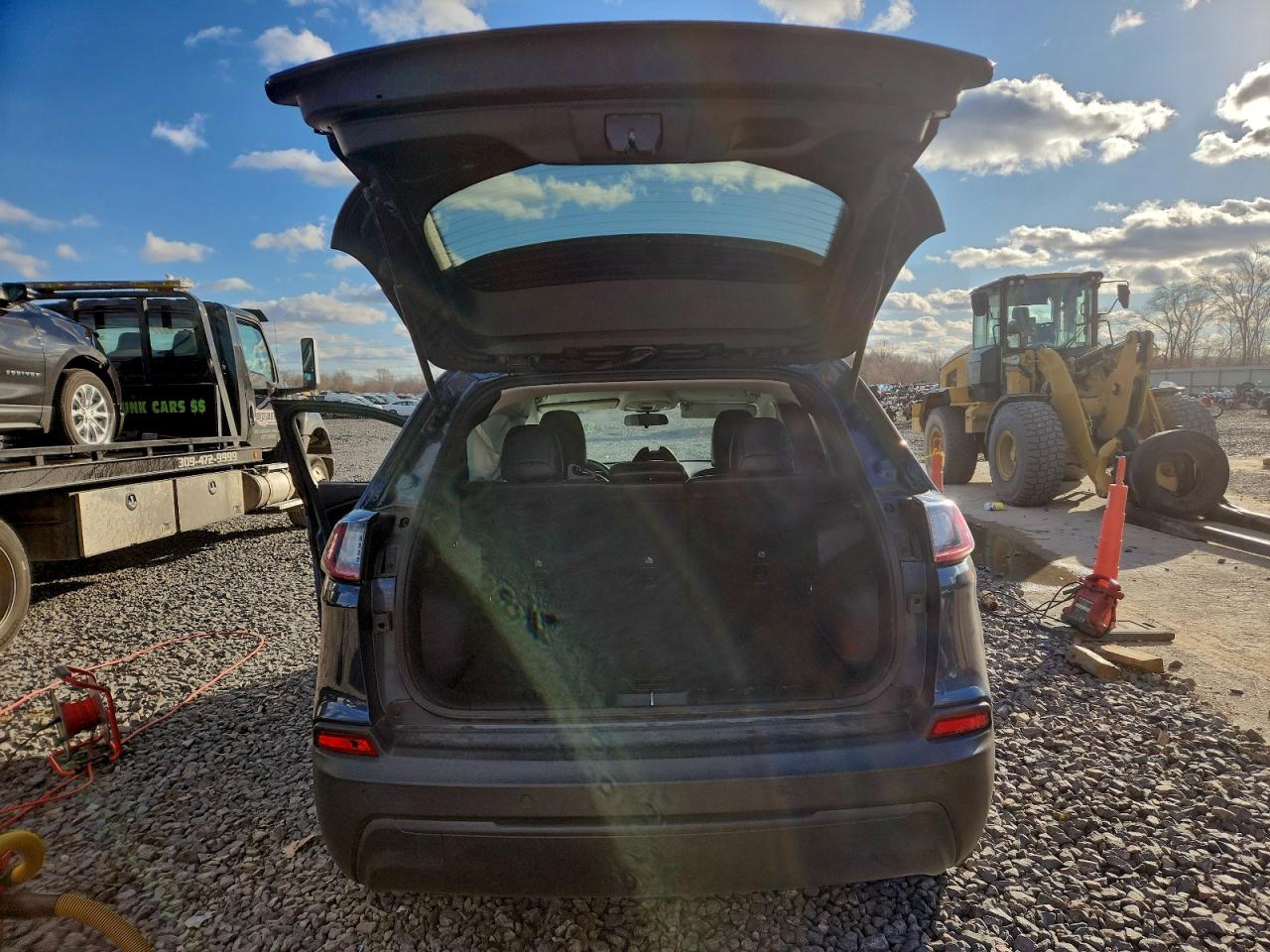 2019 Jeep Cherokee Latitude Plus VIN: 1C4PJLLBXKD443794 Lot: 94512515