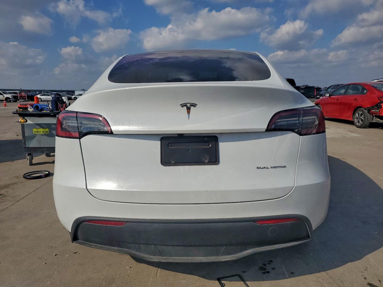 2023 Tesla Model Y VIN: 7SAYGDEE9PA188796 Lot: 93395855
