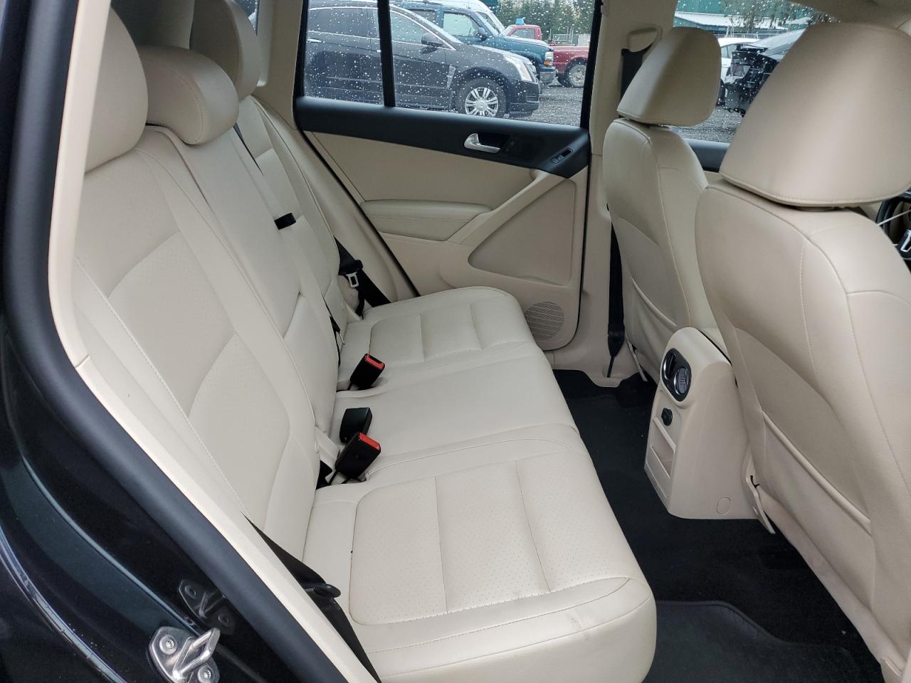 2016 Volkswagen Tiguan S VIN: WVGBV7AX8GW553836 Lot: 93029585