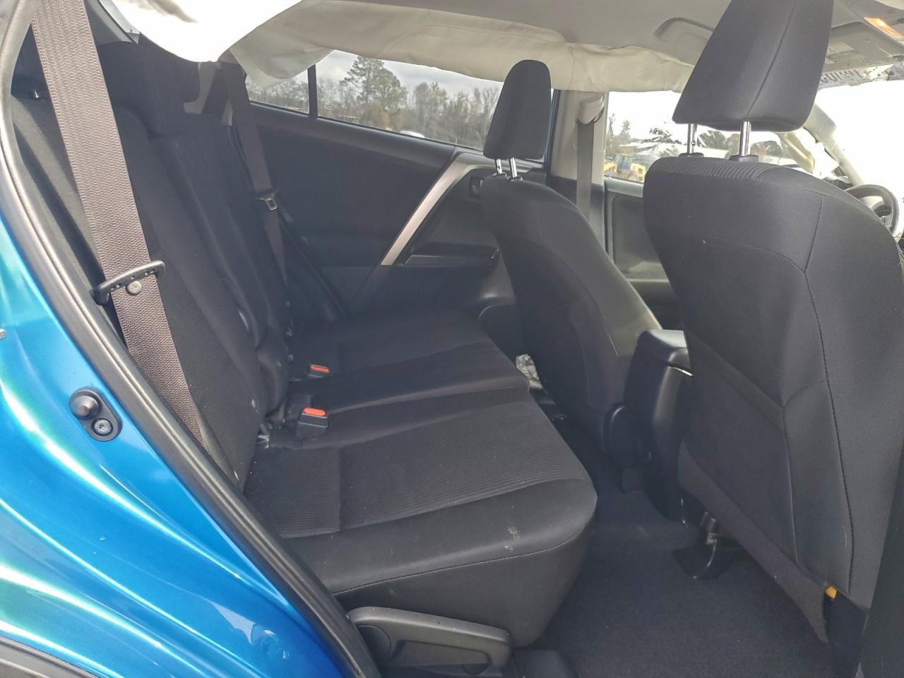 2017 Toyota Rav4 Le VIN: JTMZFREV8HJ710199 Lot: 94414005