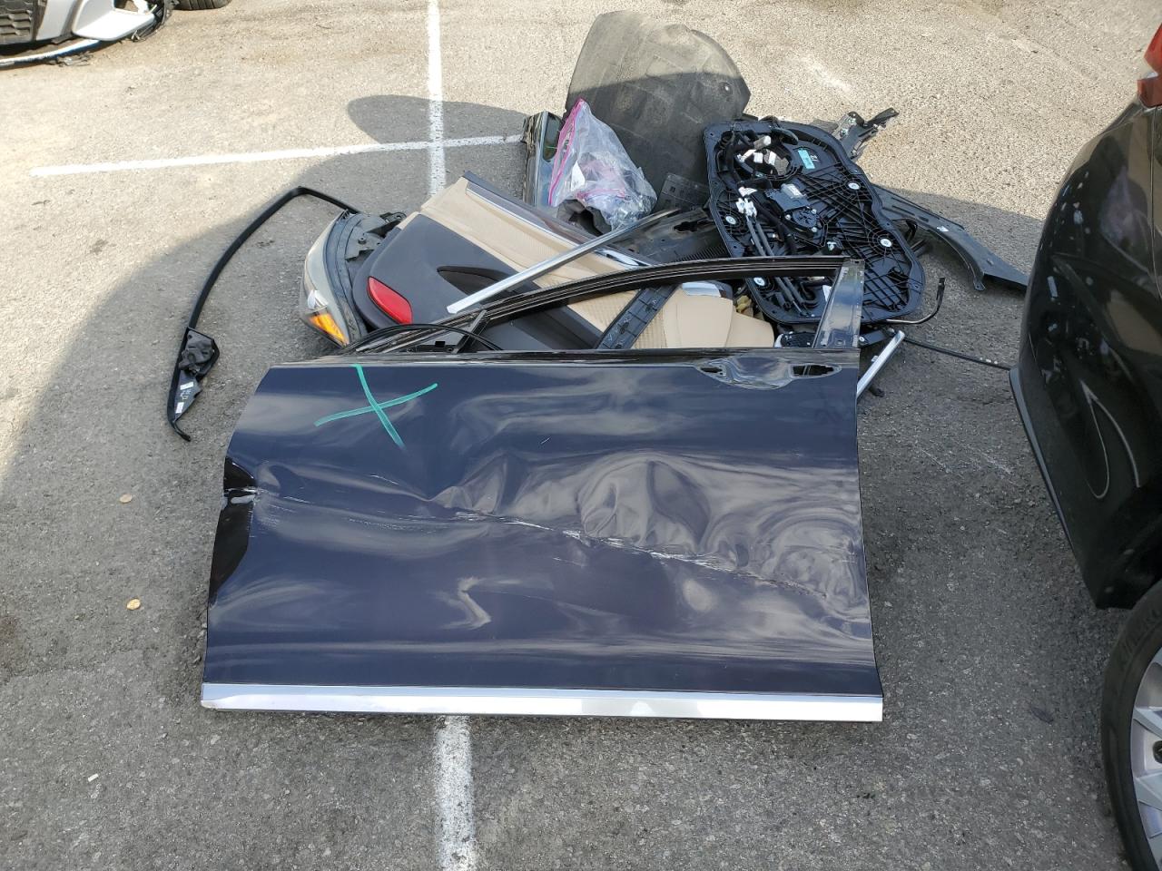 2015 Hyundai Genesis 3.8L VIN: KMHGN4JEXFU034252 Lot: 91806645