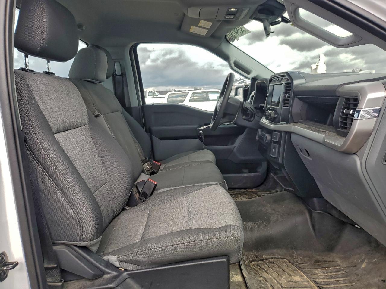 2022 Ford F150 VIN: 1FTMF1CB2NKD98424 Lot: 92947975