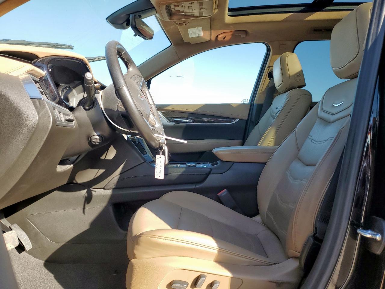 2023 Cadillac Xt6 Platinum Premium Luxury VIN: 1GYKPERS3PZ123913 Lot: 92459475