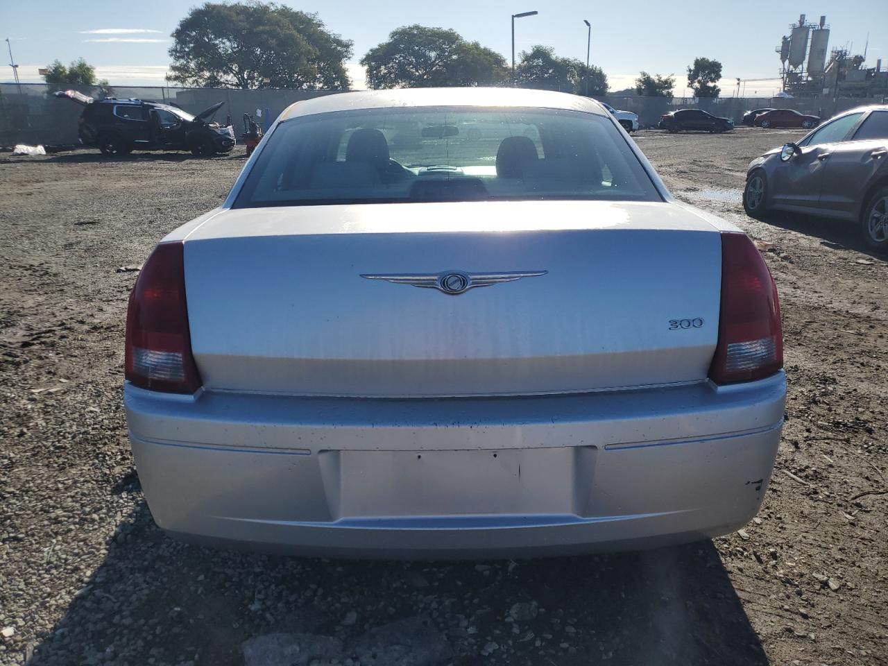 2005 Chrysler 300 VIN: 2C3JA43R45H582923 Lot: 92135405