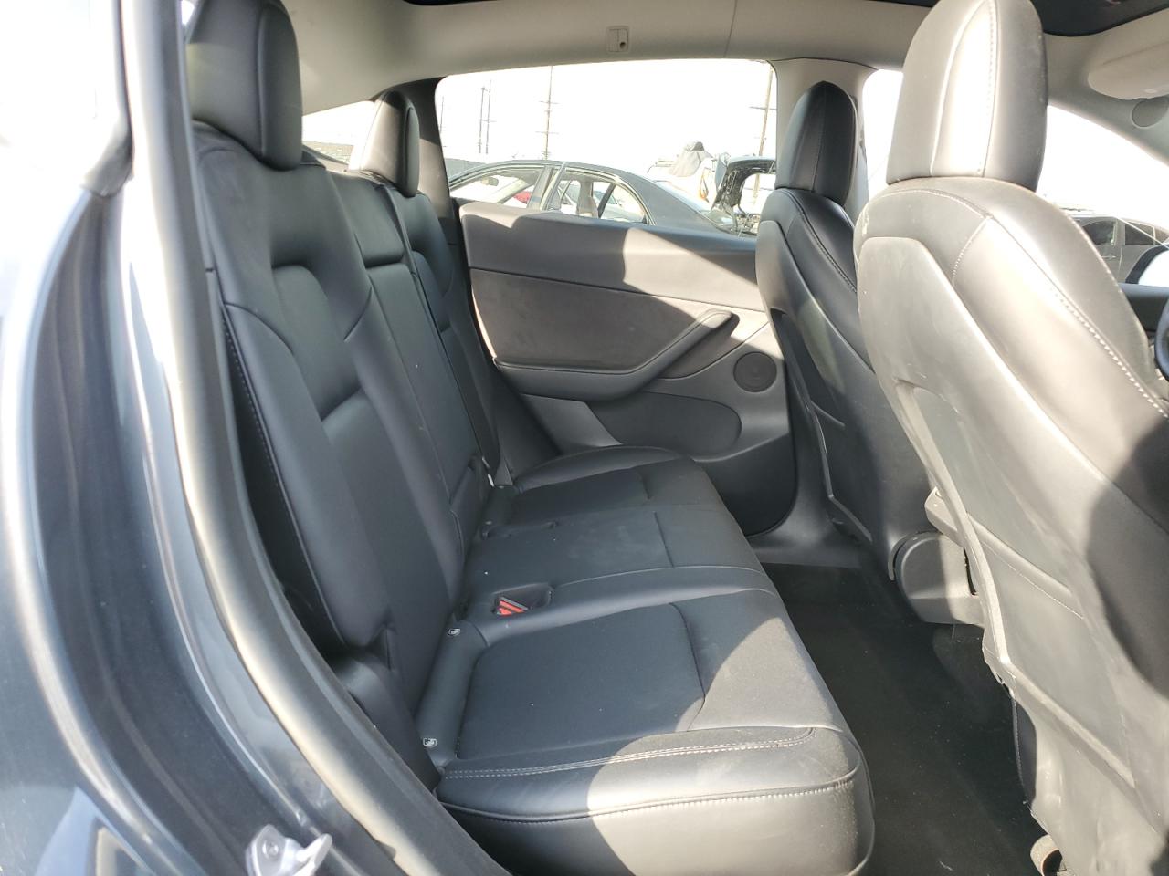 2022 Tesla Model Y VIN: 7SAYGDEF6NF487557 Lot: 91831595