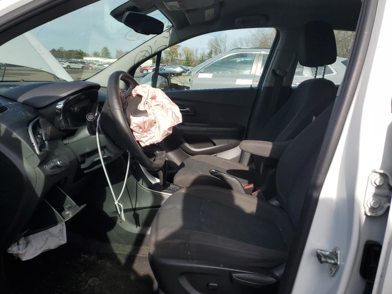 2018 Chevrolet Trax Ls VIN: KL7CJNSB7JB722347 Lot: 94643335