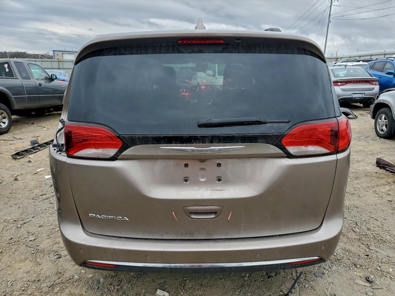 2017 Chrysler Pacifica Touring L Plus VIN: 2C4RC1EG0HR559642 Lot: 93406285