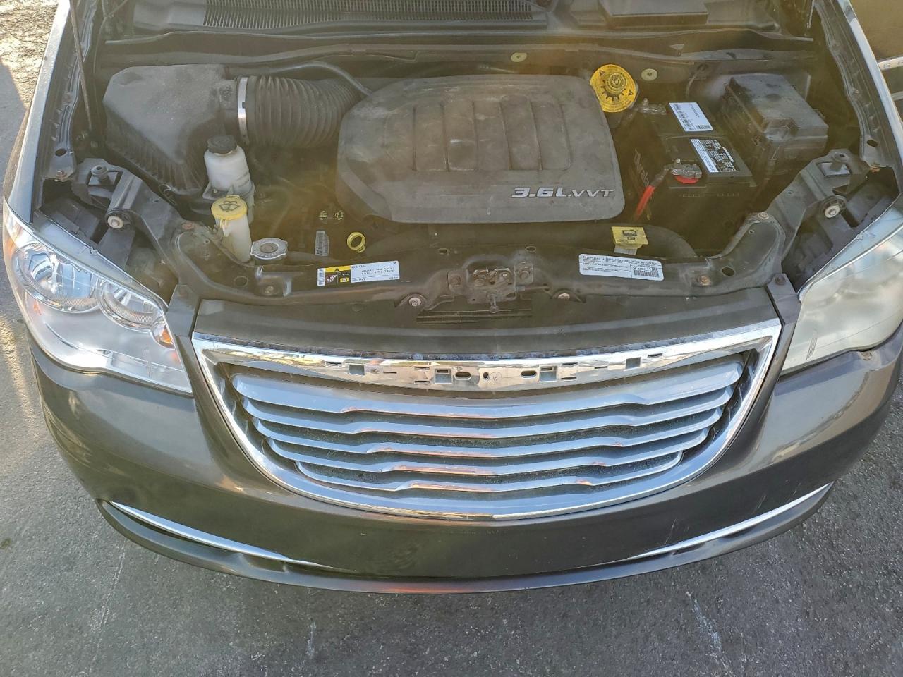 2015 Chrysler Town & Country Touring VIN: 2C4RC1BG2FR545422 Lot: 94517855