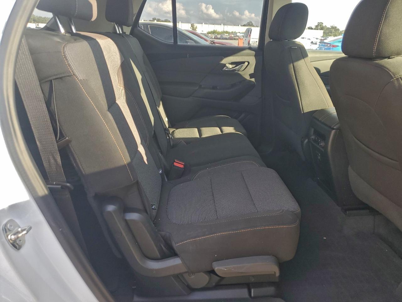 2020 Chevrolet Traverse Ls VIN: 1GNERFKW7LJ144442 Lot: 94597435