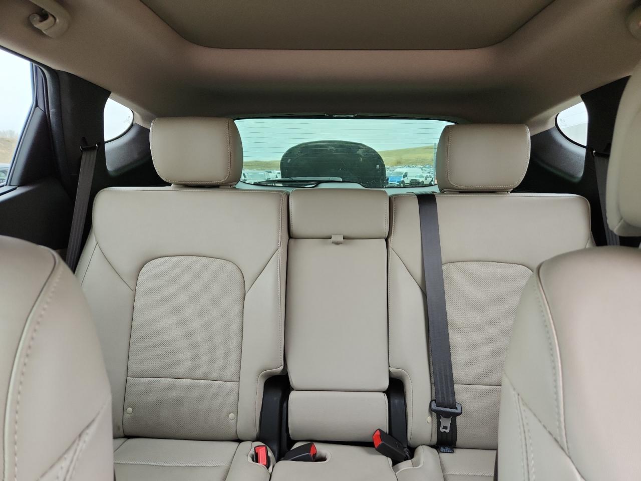 2017 Hyundai Santa Fe Sport VIN: 5XYZU3LB9HG498988 Lot: 93702975